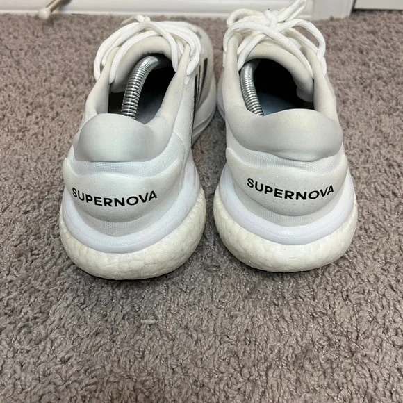 Adidas men’s Supernova ultra boost shoes size 11.5 - Picture 3 of 8